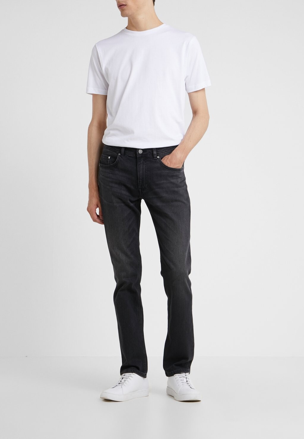 Джинсы узкого кроя KARL LAGERFELD, черный деним
Джинсы узкого кроя KARL LAGERFELD, черный деним