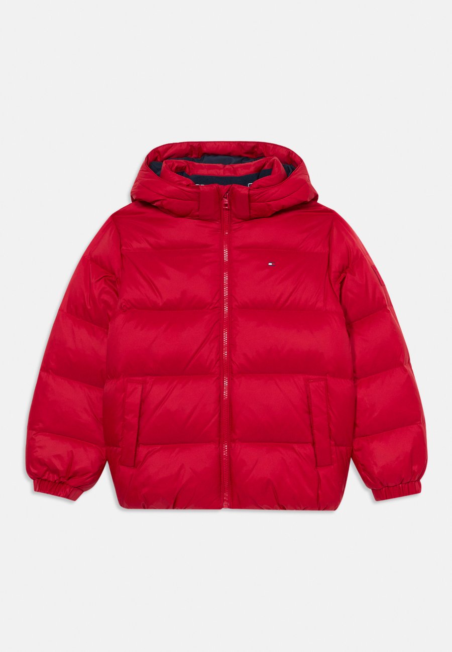 Зимняя куртка Tommy Hilfiger ESSENTIAL UNISEX, Medium Red/Red
Зимняя куртка Tommy Hilfiger ESSENTIAL UNISEX, Medium Red/Red