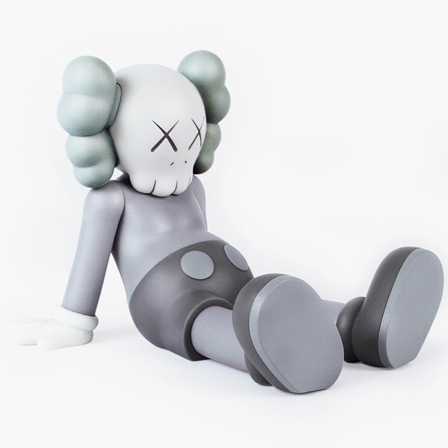 Виниловая фигурка Kaws Holiday Taipei, серый
Виниловая фигурка Kaws Holiday Taipei, серый
