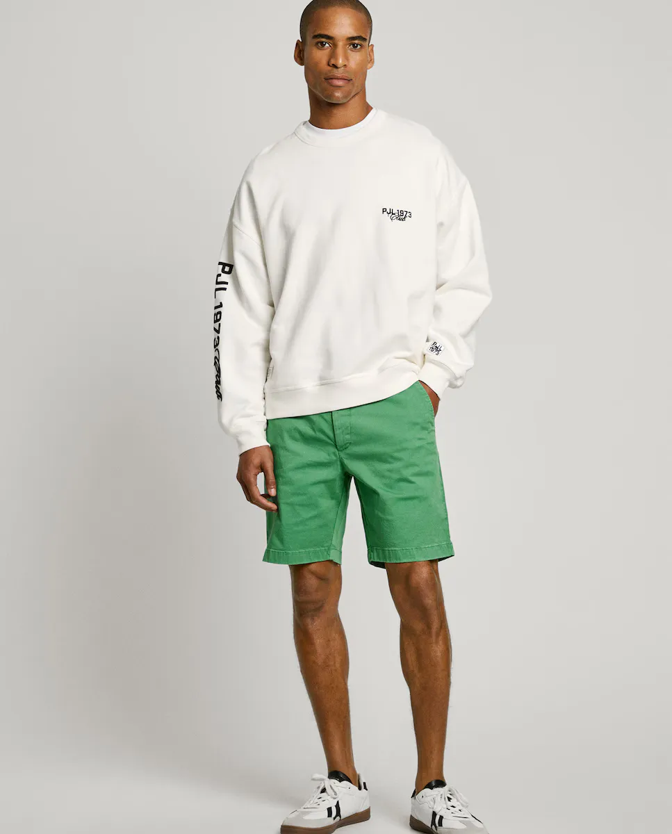 Мужские шорты-бермуды чинос из твиловой ткани Pepe Jeans, зеленый
Мужские шорты-бермуды чинос из твиловой ткани Pepe Jeans, зеленый