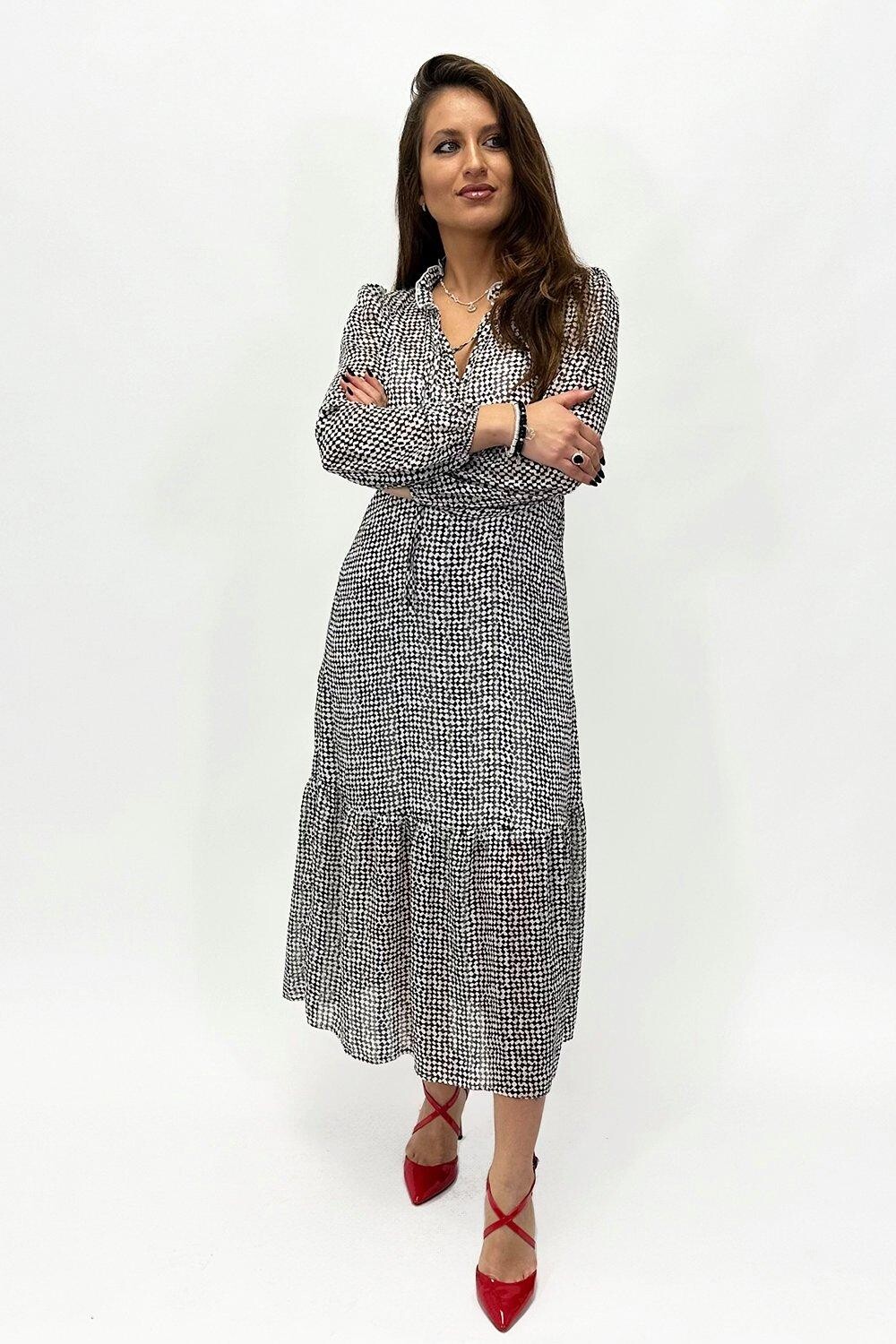 Многоярусное платье миди с длинными рукавами LARU, черный
Многоярусное платье миди с длинными рукавами LARU, черный