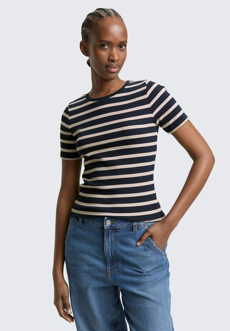 Футболка TOM TAILOR DENIM MIT STREIFENMUSTER, Navy Cloud Grey Stripe/Dark Blue, Серый, Футболка TOM TAILOR DENIM MIT STREIFENMUSTER, Navy Cloud Grey Stripe/Dark Blue
Футболка TOM TAILOR DENIM MIT STREIFENMUSTER, Navy Cloud Grey Stripe/Dark Blue, Серый, Футболка TOM TAILOR DENIM MIT STREIFENMUSTER, Navy Cloud Grey Stripe/Dark Blue