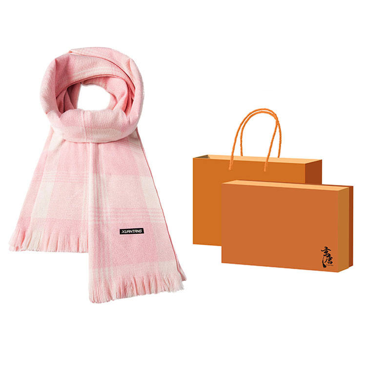 Вязаный шарф унисекс, Light Pink Box
Вязаный шарф унисекс, Light Pink Box