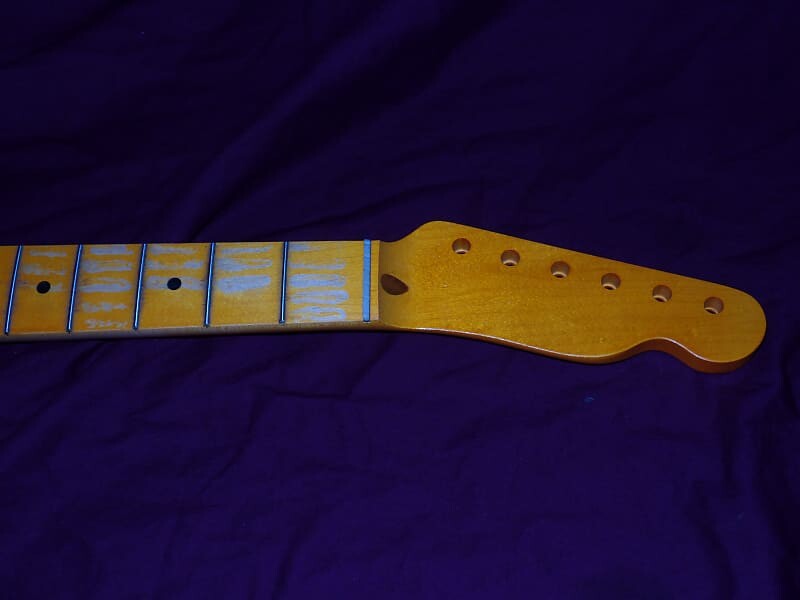 FAT 21 лад Relic 9.5 C-образный винтажный Allparts Fender Licensed Maple Neck Telecaster Neck
FAT 21 лад Relic 9.5 C-образный винтажный Allparts Fender Licensed Maple Neck Telecaster Neck