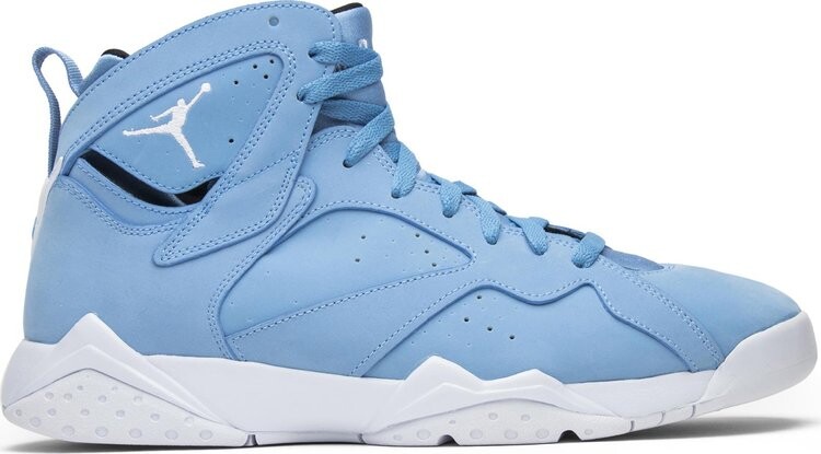 Кроссовки Air Jordan 7 Retro Pantone, синий 
Кроссовки Air Jordan 7 Retro Pantone, синий