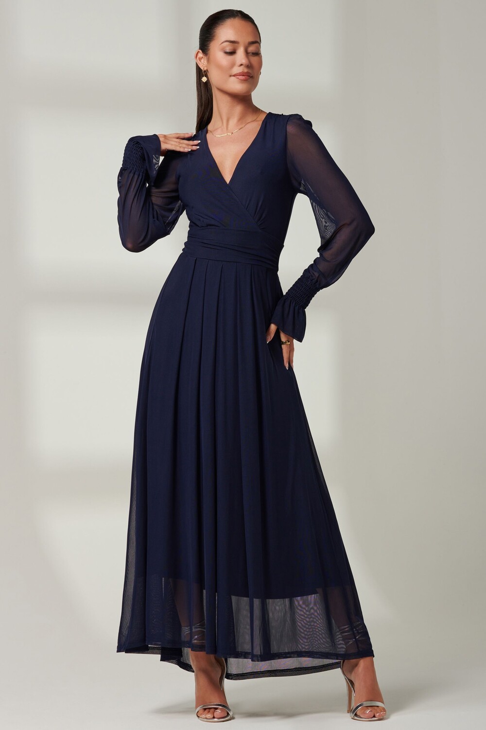 Сетчатое платье макси Greta с длинными рукавами Jolie Moi, синий
Сетчатое платье макси Greta с длинными рукавами Jolie Moi, синий