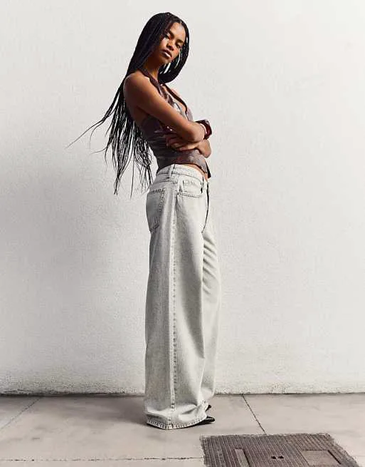 Светло-серые широкие джинсы Bershka Tall
Светло-серые широкие джинсы Bershka Tall