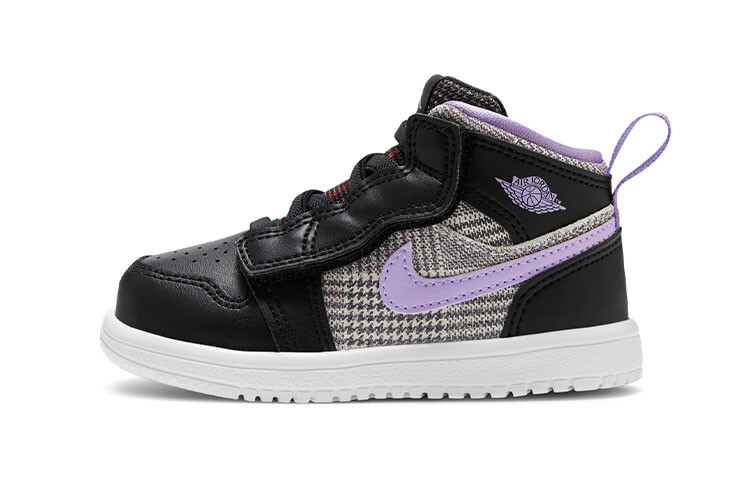 Сандалии Jordan 1 Mid Houndstooth TD
Сандалии Jordan 1 Mid Houndstooth TD
