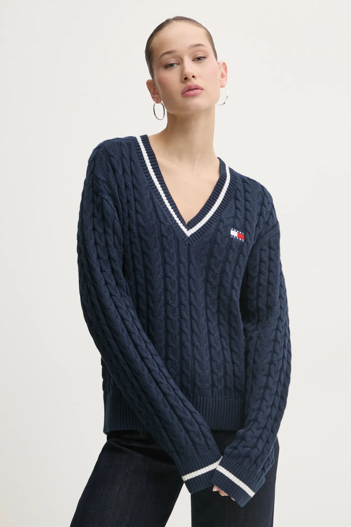 Хлопковый свитер Tommy Jeans, темно-синий
Хлопковый свитер Tommy Jeans, темно-синий