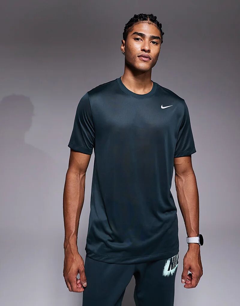 Футболка Nike Training Legend Dri-FIT темно-зеленого цвета
Футболка Nike Training Legend Dri-FIT темно-зеленого цвета