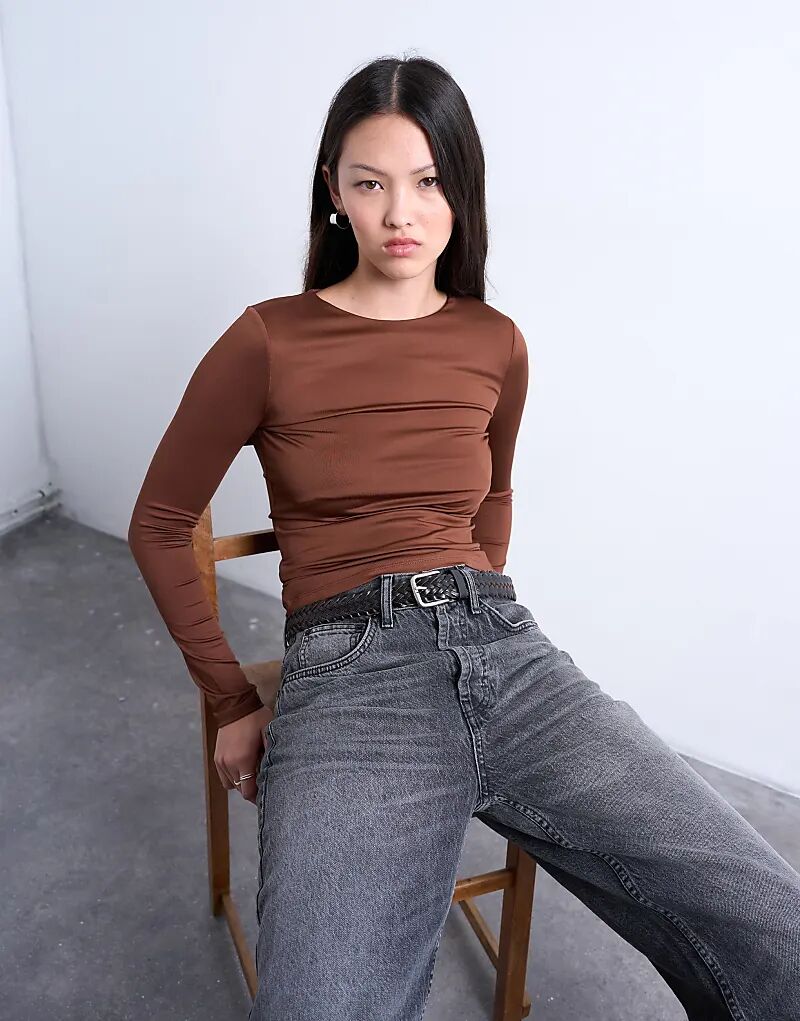 Облегающий лонгслив Topshop с круглым вырезом и длинными рукавами коричневого цвета
Облегающий лонгслив Topshop с круглым вырезом и длинными рукавами коричневого цвета
