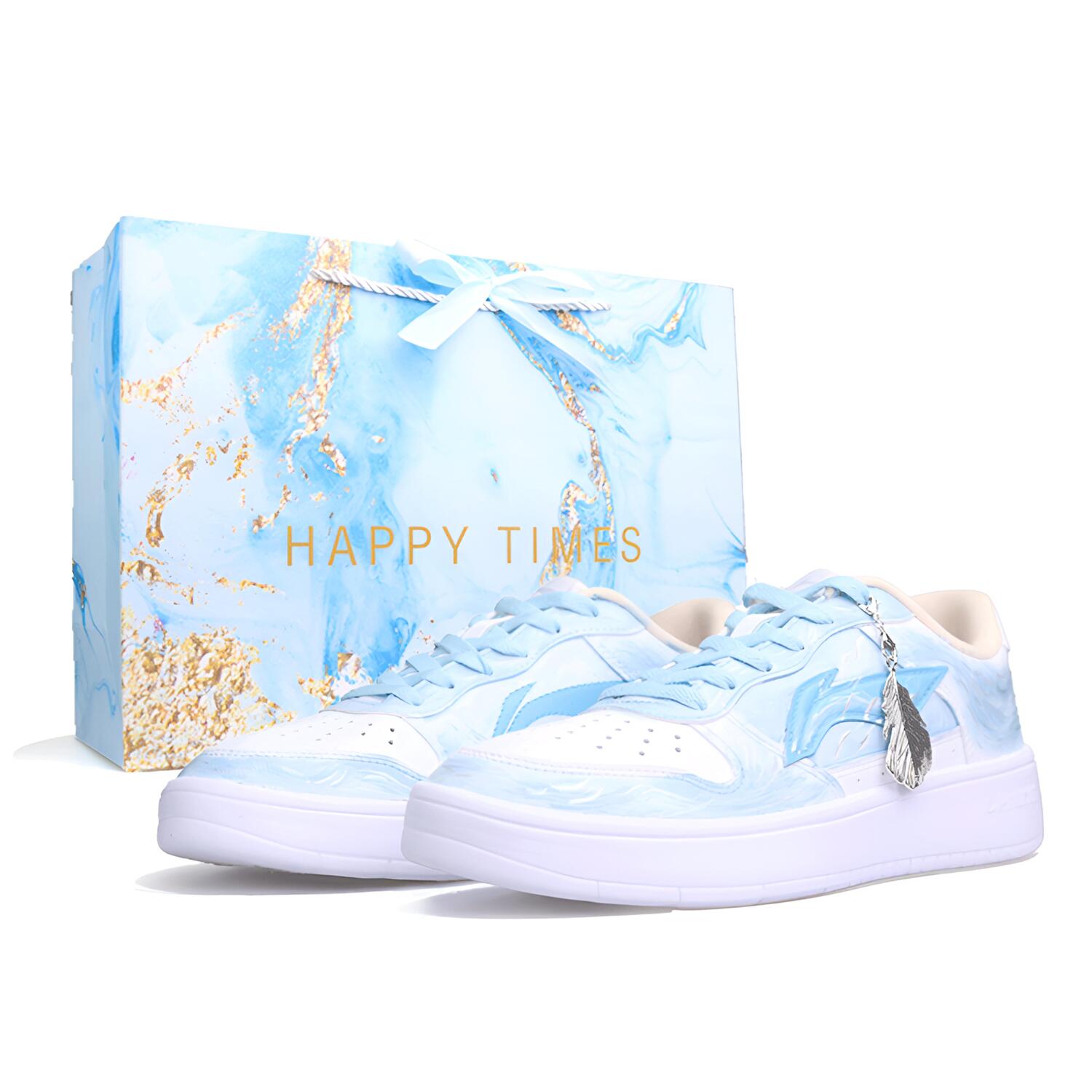 LINING Лининг Понтун Боутс нескользящие, износостойкие, легкие низкие кеды унисекс светло-голубые, в стиле подвески на сумке, цвет Light Blue, Shopping Bag Pendant Style
LINING Лининг Понтун Боутс нескользящие, износостойкие, легкие низкие кеды унисекс светло-голубые, в стиле подвески на сумке, цвет Light Blue, Shopping Bag Pendant Style