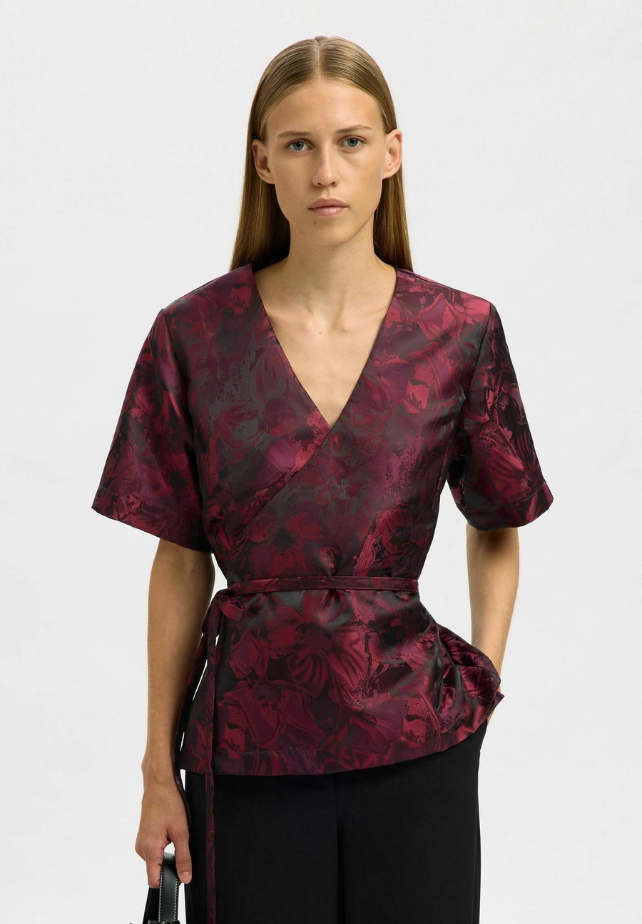 Блуза Selected Blouse, Fig/Bordeaux
Блуза Selected Blouse, Fig/Bordeaux