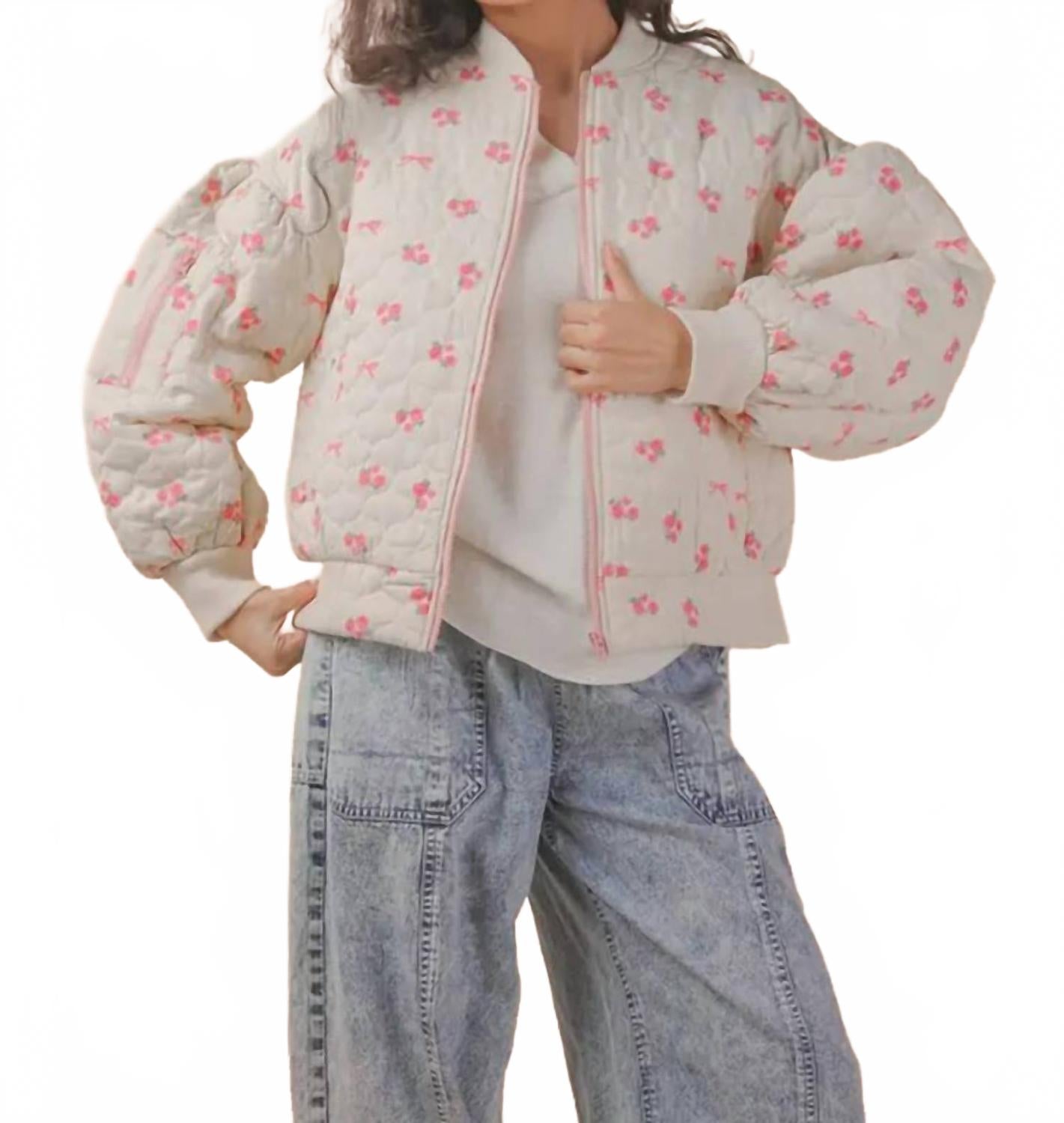 VERY J Стеганая куртка Blue Blossom розового цвета
VERY J Стеганая куртка Blue Blossom розового цвета