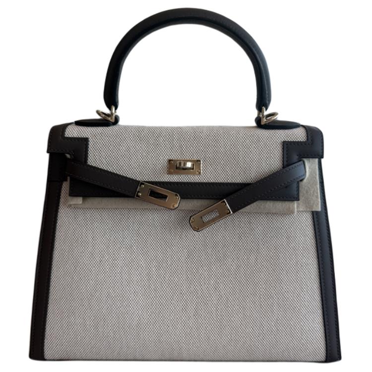 Кожаная сумка Kelly Canvas, сумка через плечо, кроссбоди, женская сумка цвет bark HERMES
Кожаная сумка Kelly Canvas, сумка через плечо, кроссбоди, женская сумка цвет bark HERMES