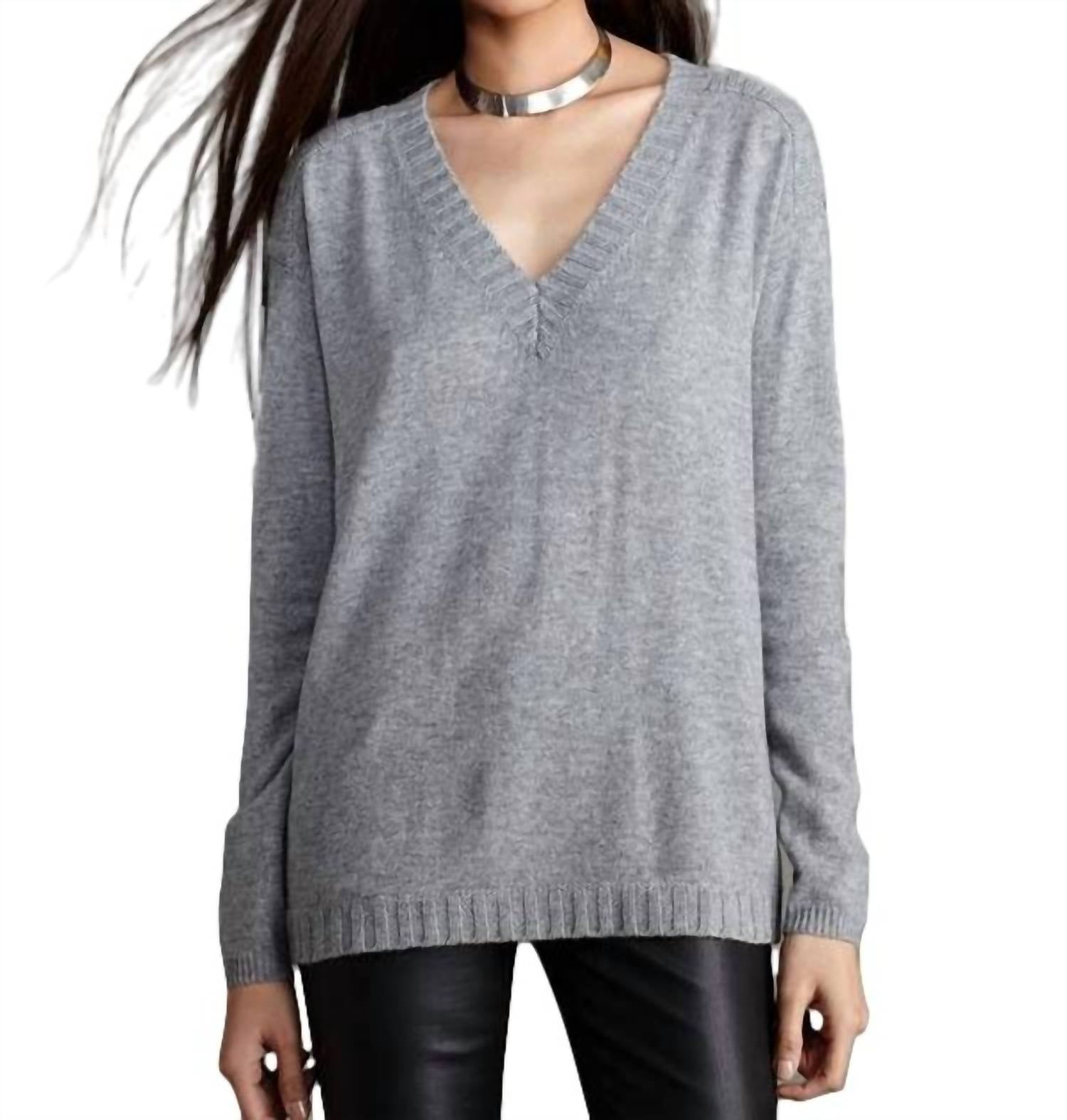 Роскошный свитер с V-образным вырезом на спине в сером/черном цвете LABEL+thread 
Роскошный свитер с V-образным вырезом на спине в сером/черном цвете LABEL+thread