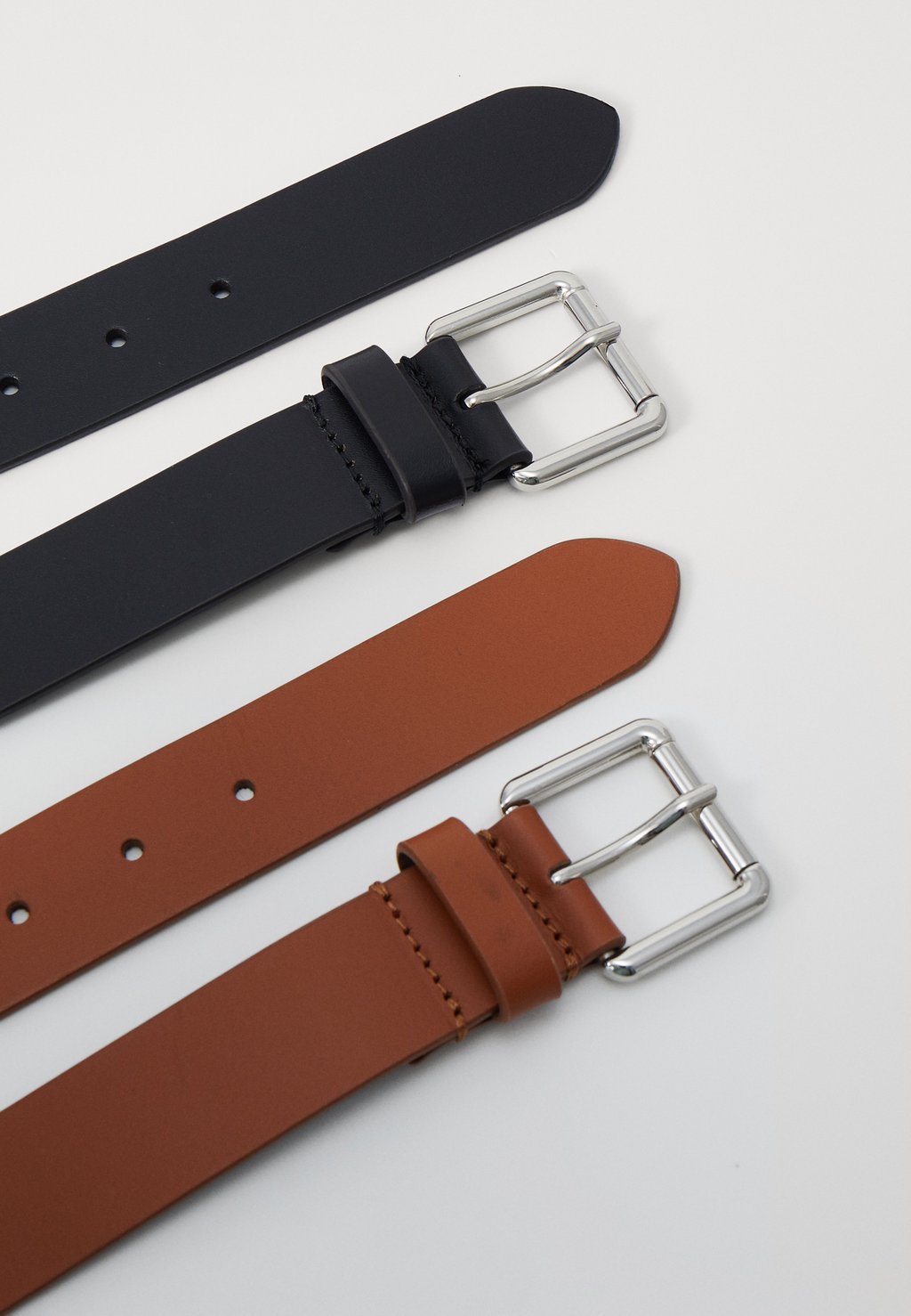 Ремень UNISEX 2 PACK Pier One, черный
Ремень UNISEX 2 PACK Pier One, черный