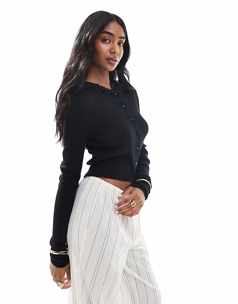 Вязаный кардиган Wednesday's Girl с капюшоном на пуговицах черного цвета
Вязаный кардиган Wednesday's Girl с капюшоном на пуговицах черного цвета