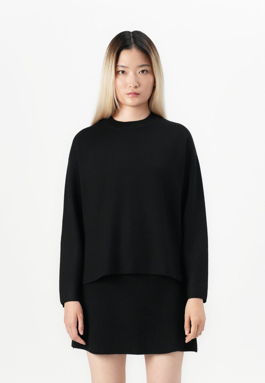 Джемпер Vero Moda VMSILJE O-NECK BOXY, Black
Джемпер Vero Moda VMSILJE O-NECK BOXY, Black