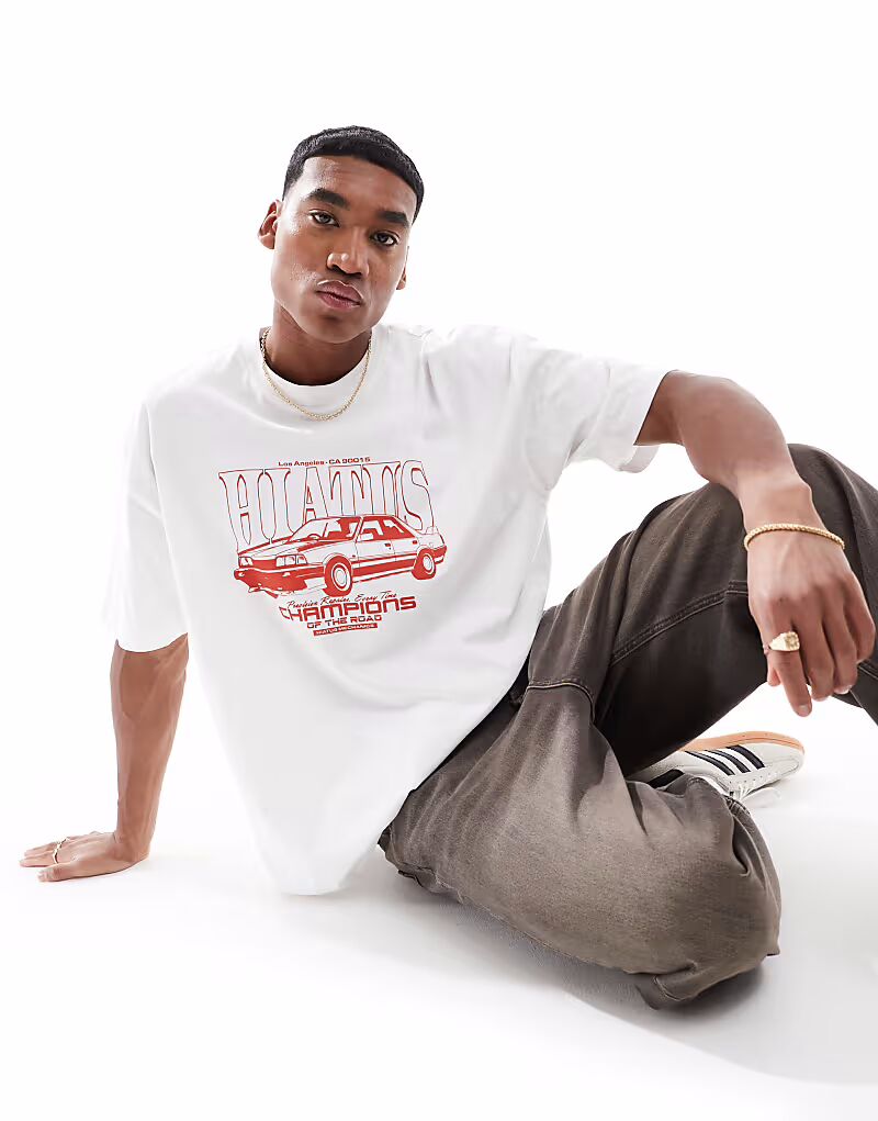 Футболка ASOS DESIGN свободного кроя белого цвета с изображением уличных машин
Футболка ASOS DESIGN свободного кроя белого цвета с изображением уличных машин