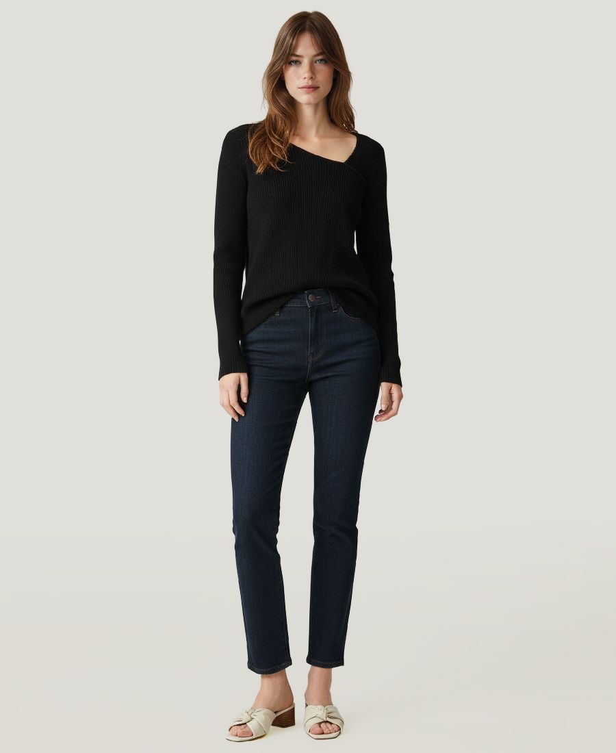 Женский асимметричный свитер из кашемира Soft by NAADAM, Black
Женский асимметричный свитер из кашемира Soft by NAADAM, Black