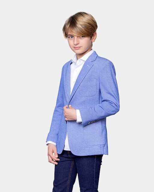 Вязаная куртка для мальчика с тремя накладными карманами и нашивками на локтях Spagnolo, светло-синий
Вязаная куртка для мальчика с тремя накладными карманами и нашивками на локтях Spagnolo, светло-синий