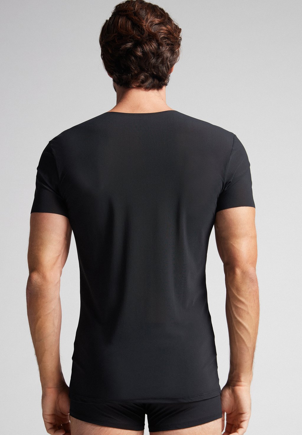 Базовый слой V NECK Intimissimi, черный
Базовый слой V NECK Intimissimi, черный