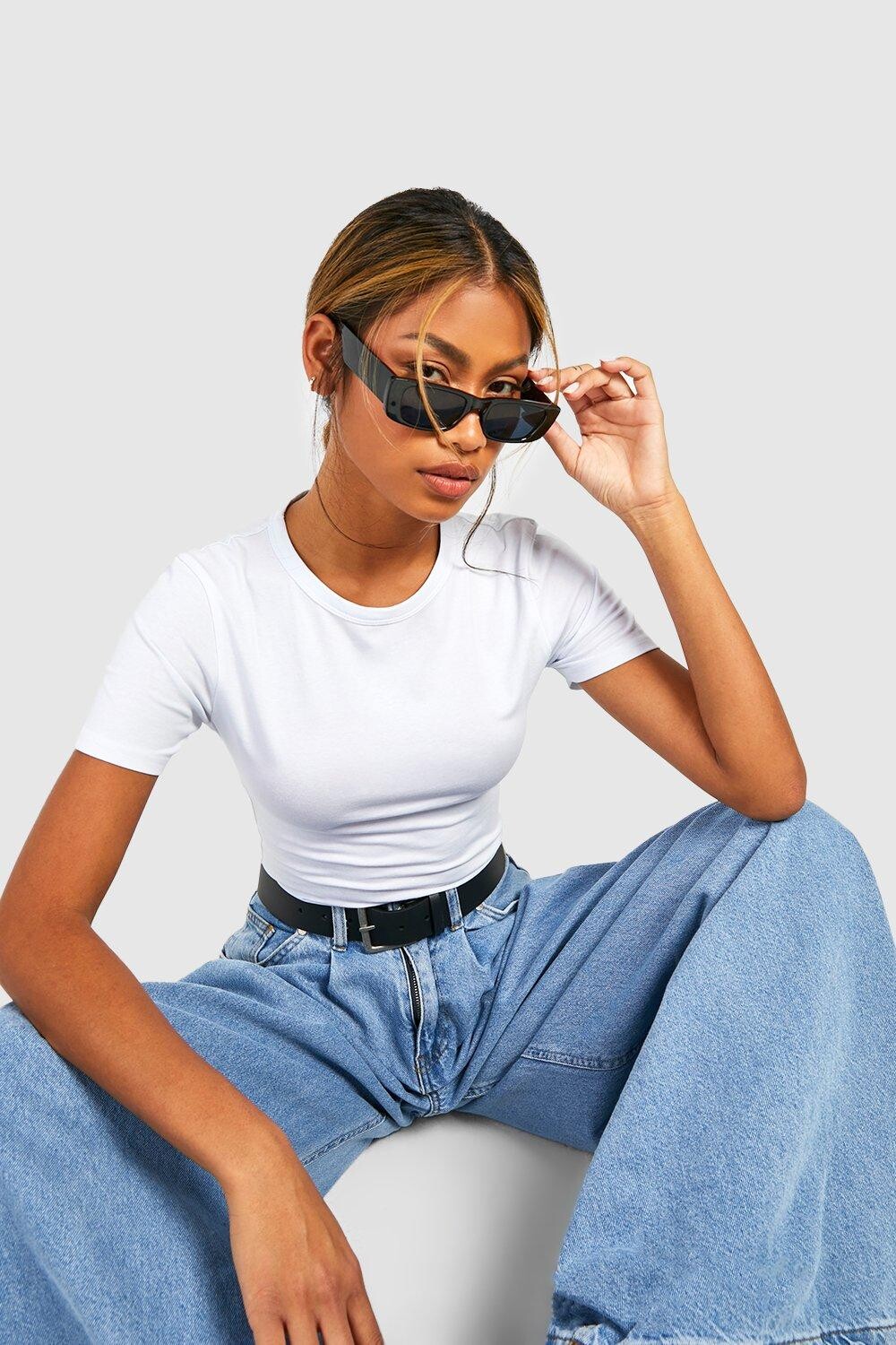 Базовое боди из хлопка с круглым вырезом и короткими рукавами Boohoo, белый
Базовое боди из хлопка с круглым вырезом и короткими рукавами Boohoo, белый
