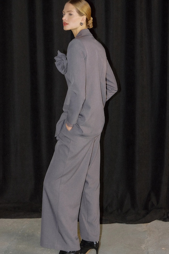 Брюки Answear.Lab, серый
Брюки Answear.Lab, серый