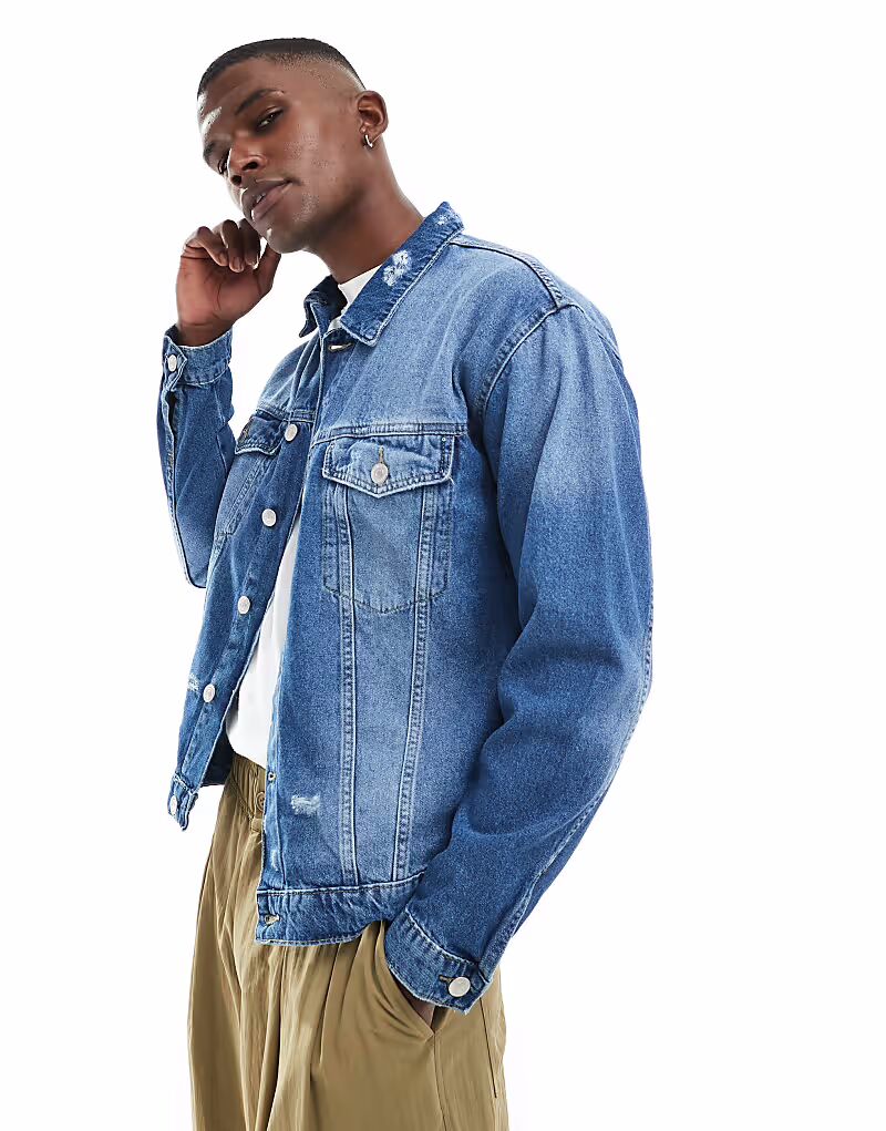 Джинсовая куртка ONLY & SONS в средне-синем цвете с эффектом потертости 
Джинсовая куртка ONLY & SONS в средне-синем цвете с эффектом потертости