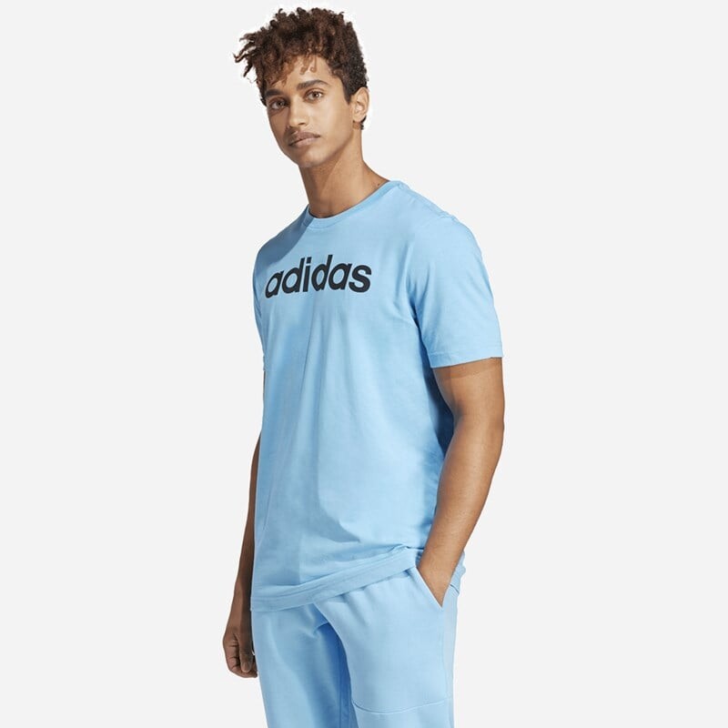 Мужская футболка Essentials из одинарного джерси с линейной вышивкой логотипа Adidas, синий
Мужская футболка Essentials из одинарного джерси с линейной вышивкой логотипа Adidas, синий