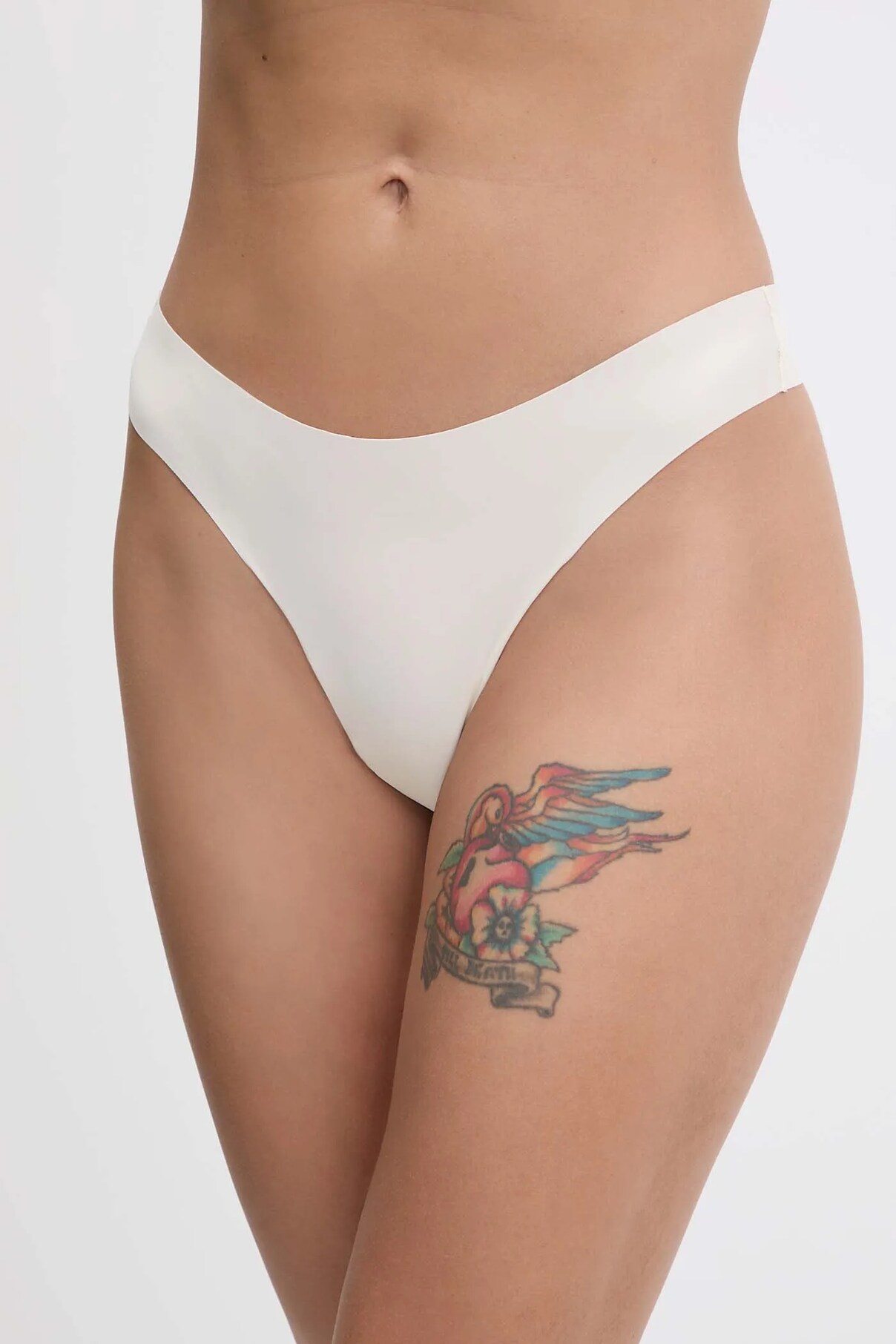 Стринги United Colors Of Benetton, бежевый
Стринги United Colors Of Benetton, бежевый