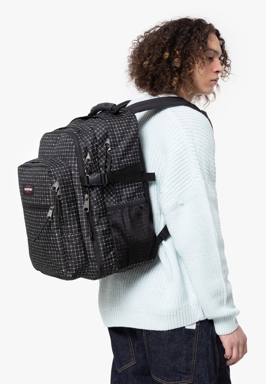 Рюкзак Eastpak TUTOR, Refleks Space Black/White
Рюкзак Eastpak TUTOR, Refleks Space Black/White