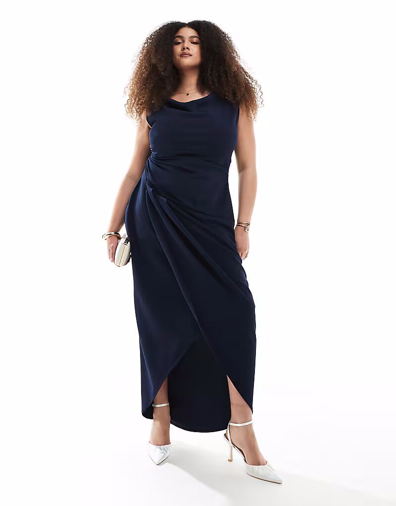 Платье макси для подружек невесты TFNC Plus с вырезом-лодочкой и сборками темно-синего цвета
Платье макси для подружек невесты TFNC Plus с вырезом-лодочкой и сборками темно-синего цвета