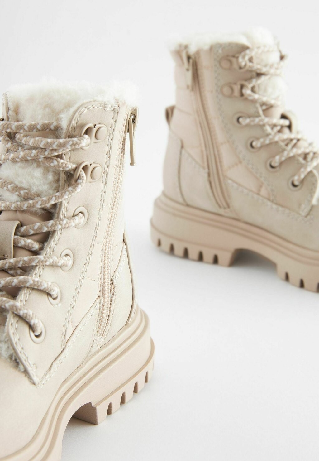 Ботильоны на шнуровке Next, бежевый
Ботильоны на шнуровке Next, бежевый