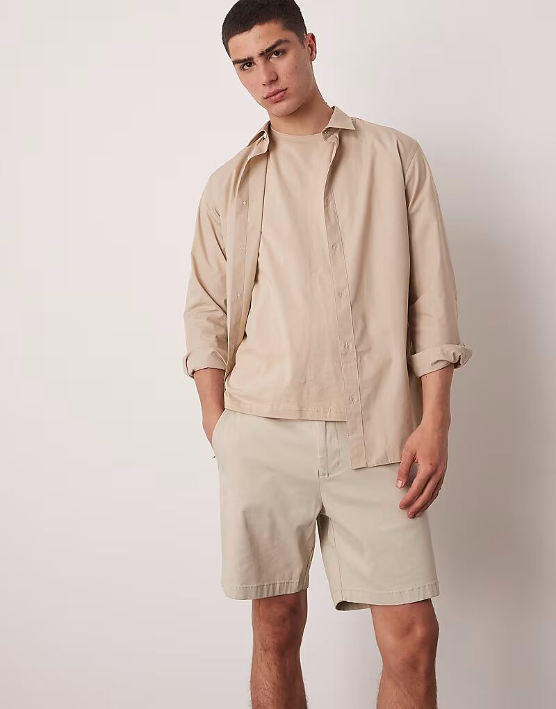 Шорты-чиносы ASOS DESIGN облегающего кроя бежевого цвета средней длины
Шорты-чиносы ASOS DESIGN облегающего кроя бежевого цвета средней длины