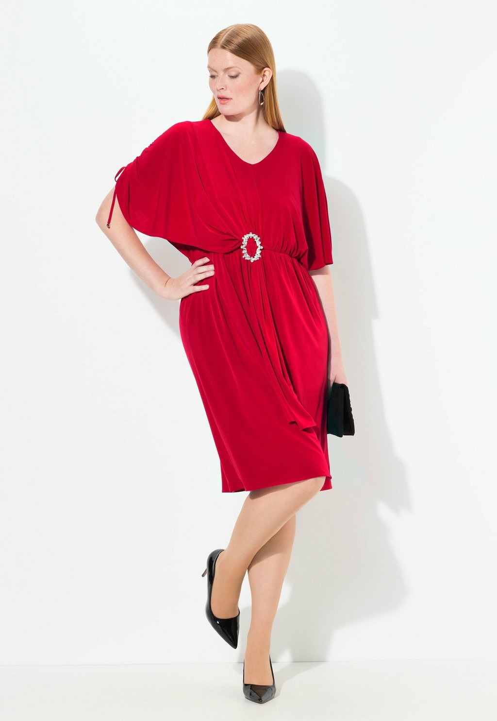 Повседневное платье Ulla Popken, светло-красный
Повседневное платье Ulla Popken, светло-красный