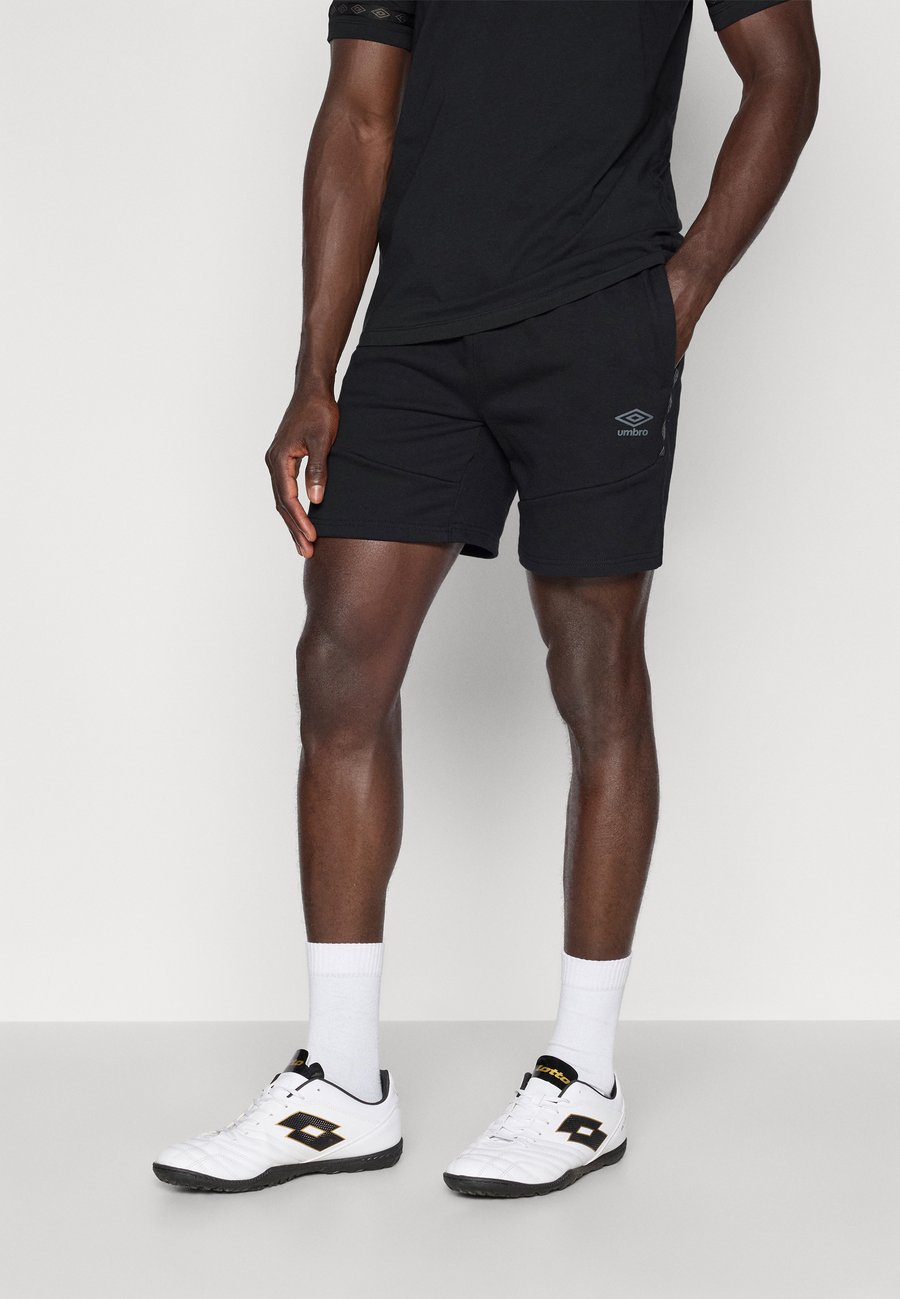 Спортивные шорты Umbro TERRACE SHORT, Black
Спортивные шорты Umbro TERRACE SHORT, Black