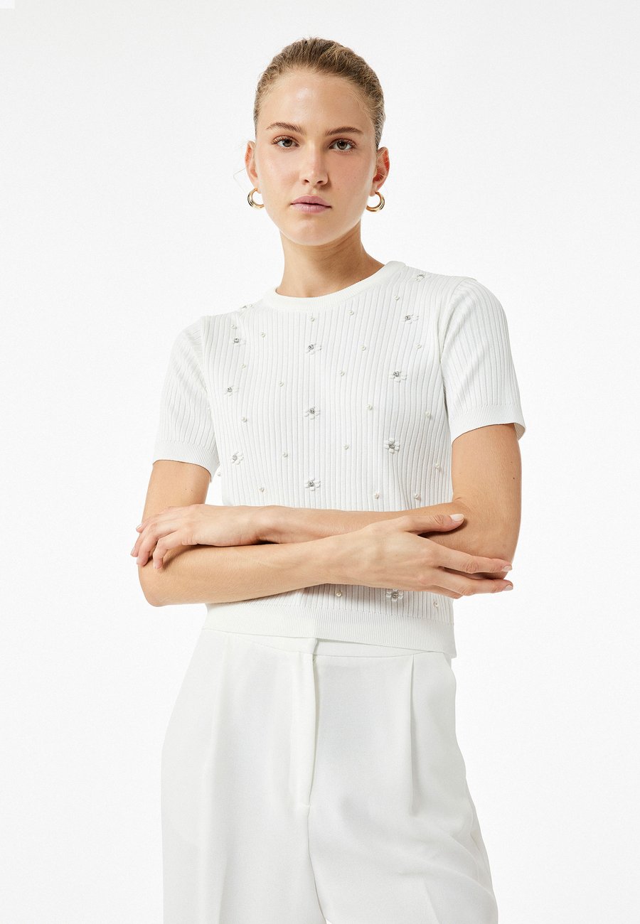 Футболка Koton BEADED, Beige
Футболка Koton BEADED, Beige