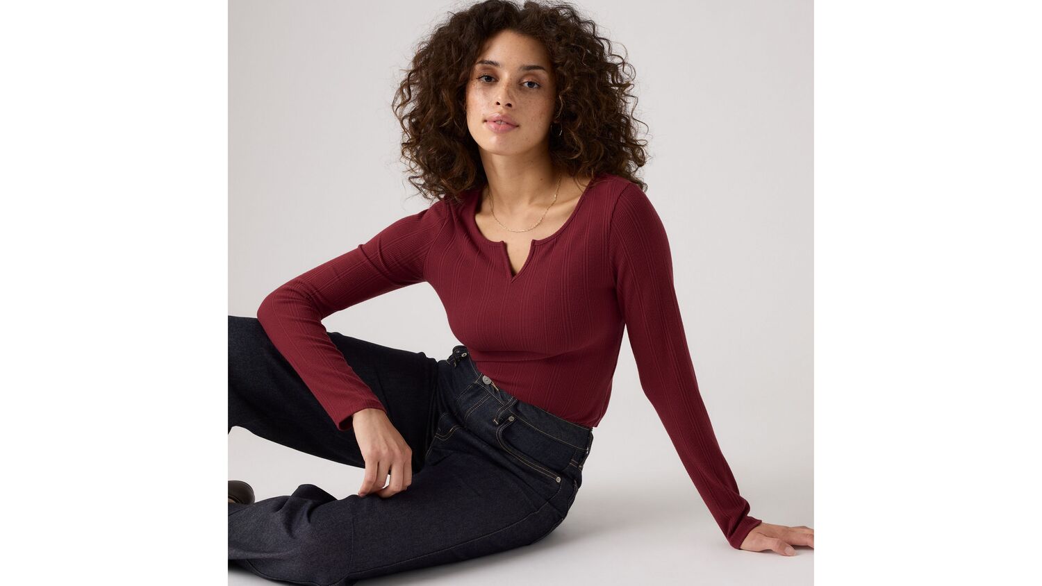 Женская супермягкая футболка с длинным рукавом Dry Goods Levi's, Chocolate Truffle - White
Женская супермягкая футболка с длинным рукавом Dry Goods Levi's, Chocolate Truffle - White