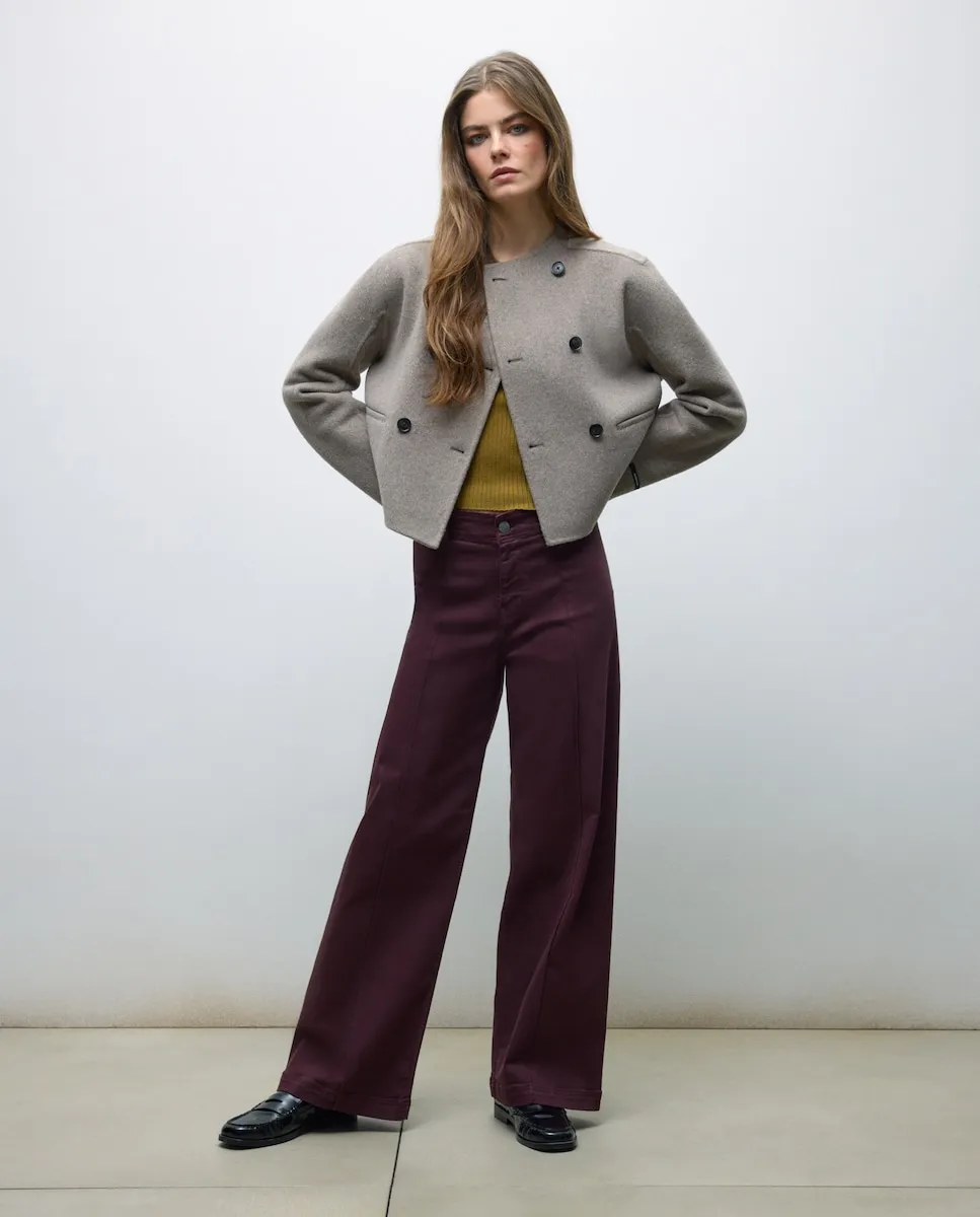 Женские брюки клеш с центральным швом Tintoretto, бордовый
Женские брюки клеш с центральным швом Tintoretto, бордовый