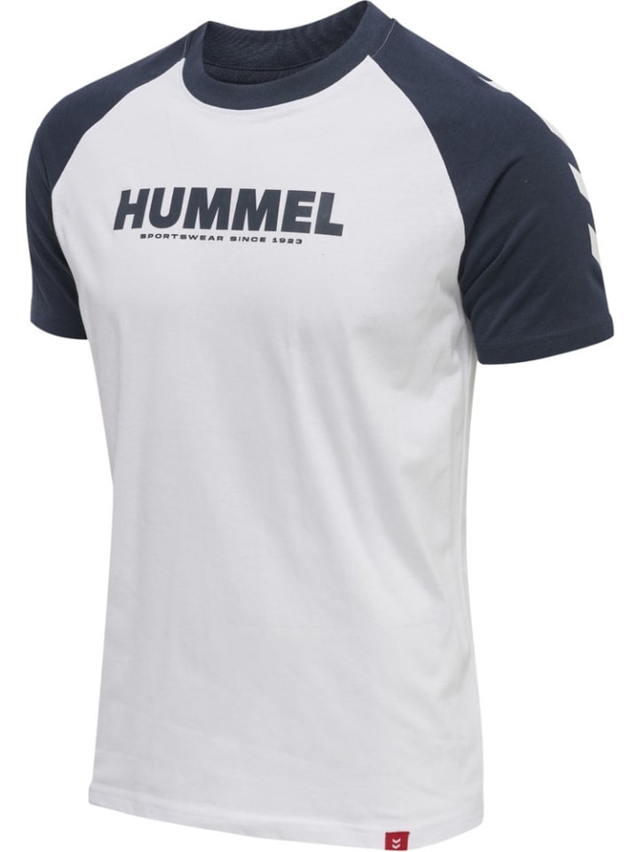 Футболка белого цвета Hummel
Футболка белого цвета Hummel