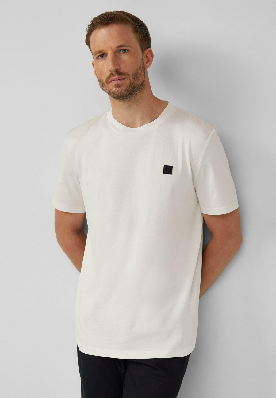 Футболка s.Oliver BLACK LABEL Basic T-shirt, Creme/White, Белый, Футболка s.Oliver BLACK LABEL Basic T-shirt, Creme/White
Футболка s.Oliver BLACK LABEL Basic T-shirt, Creme/White, Белый, Футболка s.Oliver BLACK LABEL Basic T-shirt, Creme/White