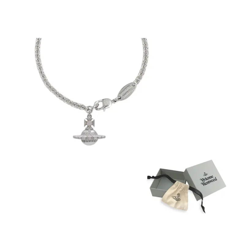 Vivienne Westwood Браслет унисекс с подвеской в виде Сатурна с эффектом 3D из кубического циркония серебро/молочный розовый
Vivienne Westwood Браслет унисекс с подвеской в виде Сатурна с эффектом 3D из кубического циркония серебро/молочный розовый