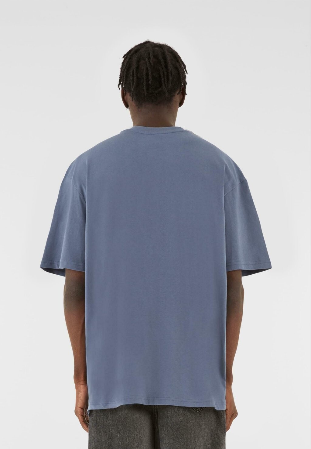 Футболки с принтом HEAVY OVERSIZED TEE RENAISSANCE MJ Gonzales, синий
Футболки с принтом HEAVY OVERSIZED TEE RENAISSANCE MJ Gonzales, синий