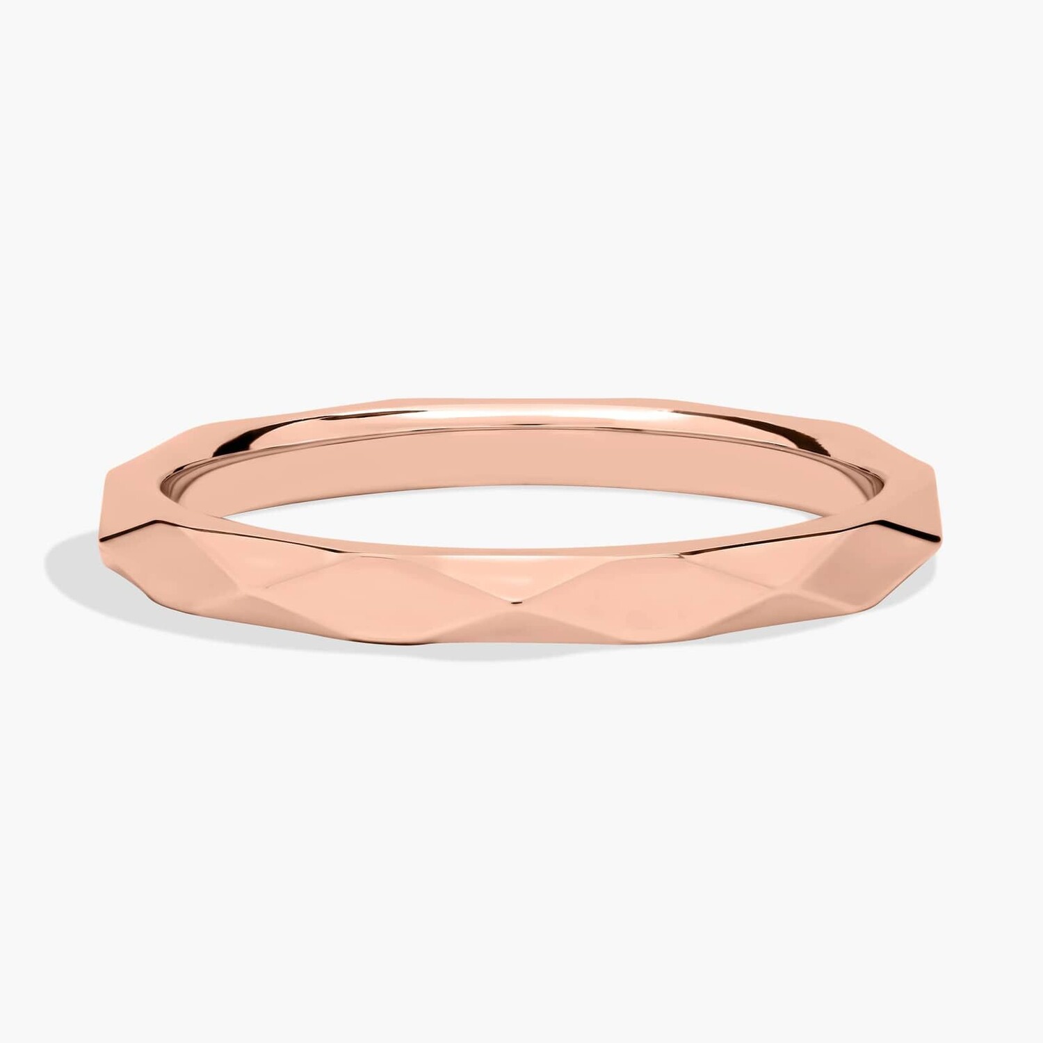 Кольцо с отделкой в виде треугольника, составное, скошенное, из розового золота 14 карат (2 мм) Blue Nile
Кольцо с отделкой в виде треугольника, составное, скошенное, из розового золота 14 карат (2 мм) Blue Nile