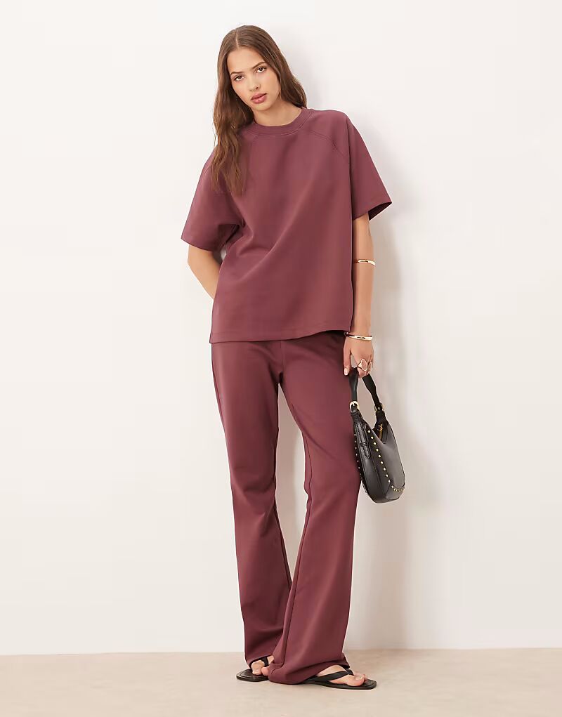 Расклешенные джоггеры темно-розового цвета Asos Design
Расклешенные джоггеры темно-розового цвета Asos Design