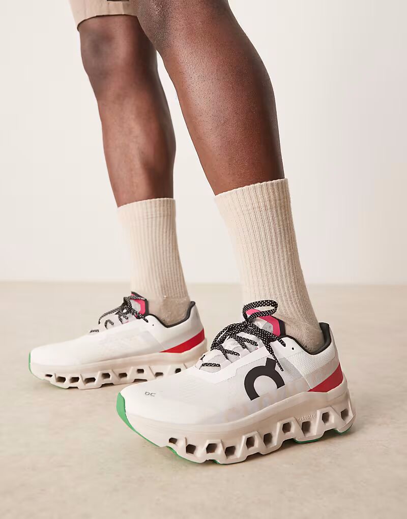 Кроссовки для бега Cloudmonster белого и красного цвета On Running
Кроссовки для бега Cloudmonster белого и красного цвета On Running