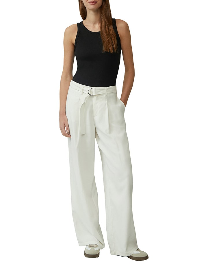 Топ s.Oliver, черный
Топ s.Oliver, черный