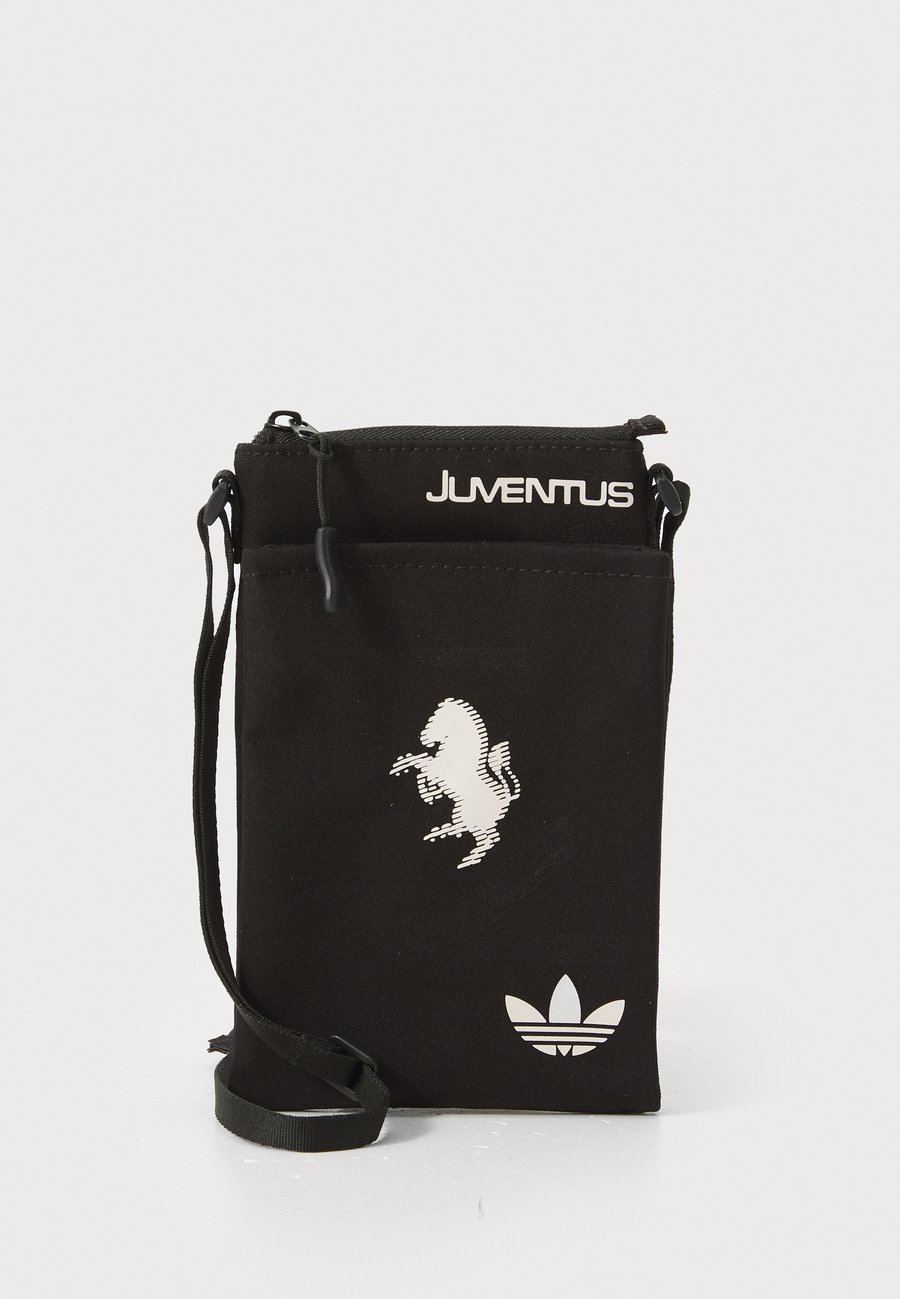 Сумка кросс-боди Adidas Performance JUVENTUS 3RD SMALL ITEM BAG, Black/Ecru Tint/Black
Сумка кросс-боди Adidas Performance JUVENTUS 3RD SMALL ITEM BAG, Black/Ecru Tint/Black